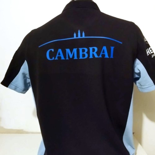 Polo de club, nom du club dans le dos